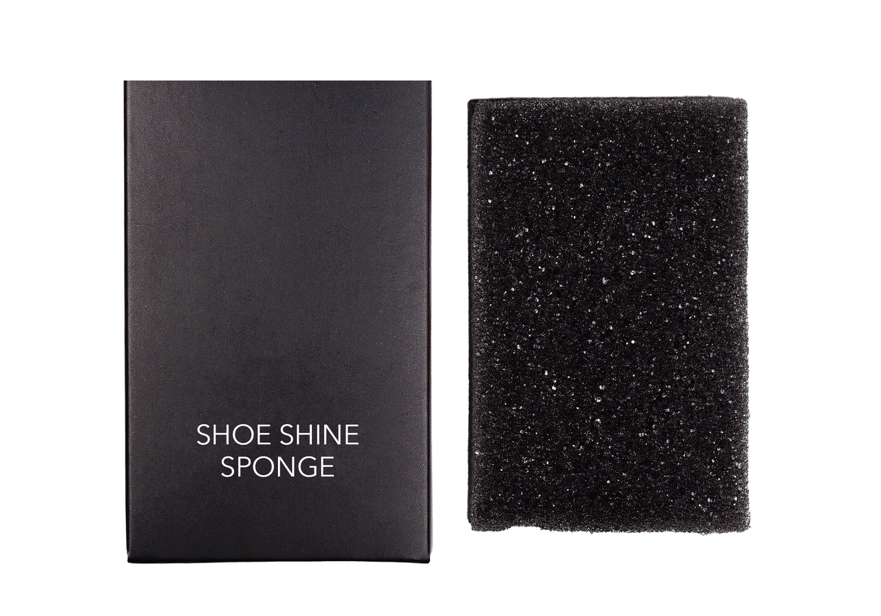 Shoe shine sponge - Black Line. Silikonbehandlad för att ge skorna en glans